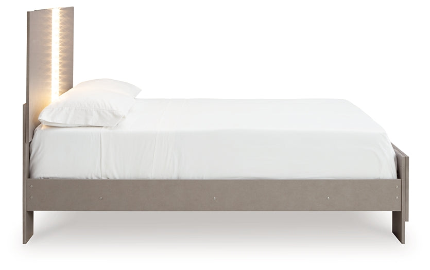 Surancha Panel Bed