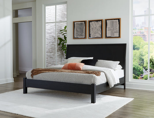 Danziar Panel Bed