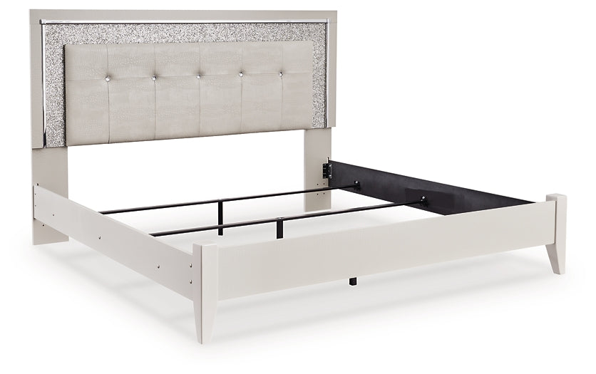 Zyniden King Upholstered Panel Bed with Mirrored Dresser
