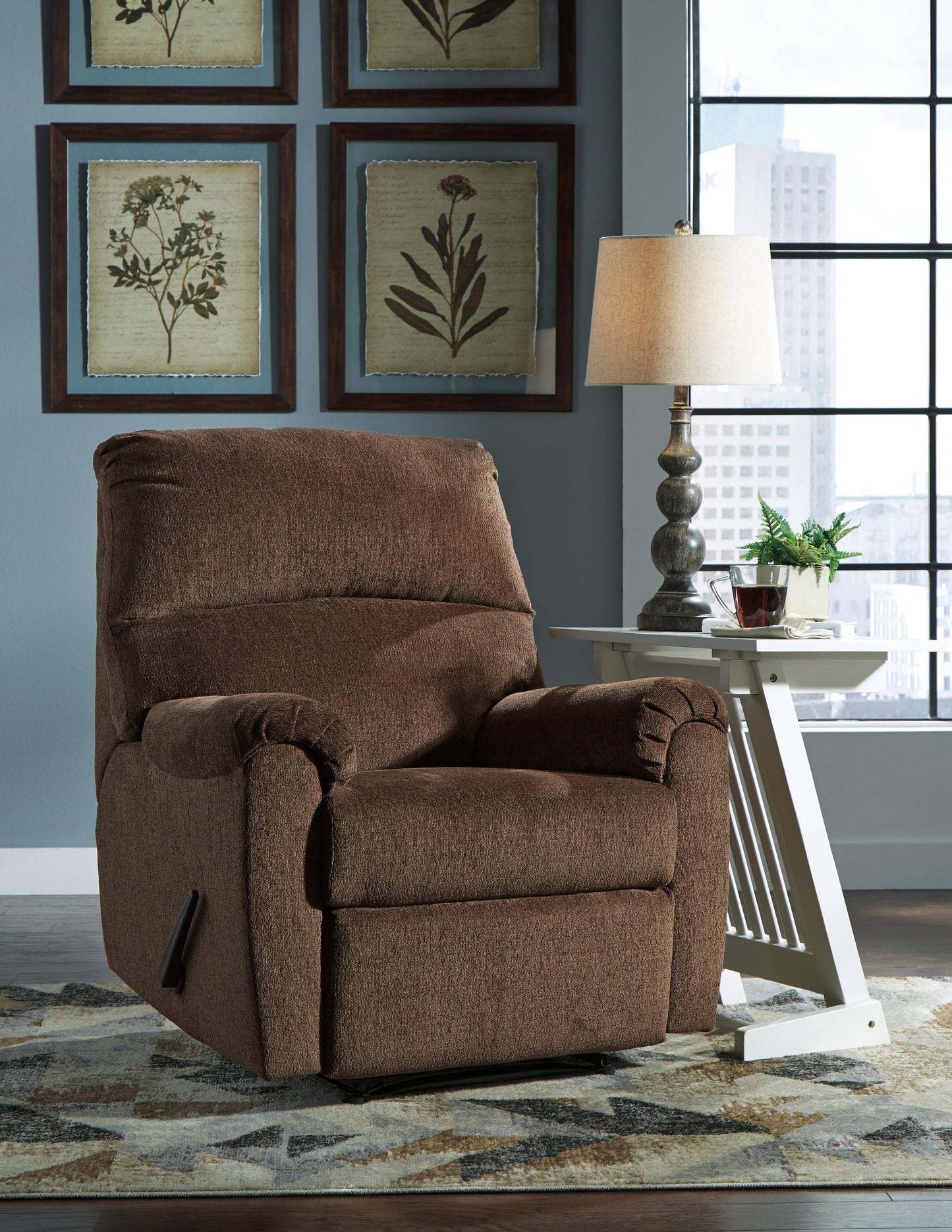 Nerviano Zero Wall Recliner